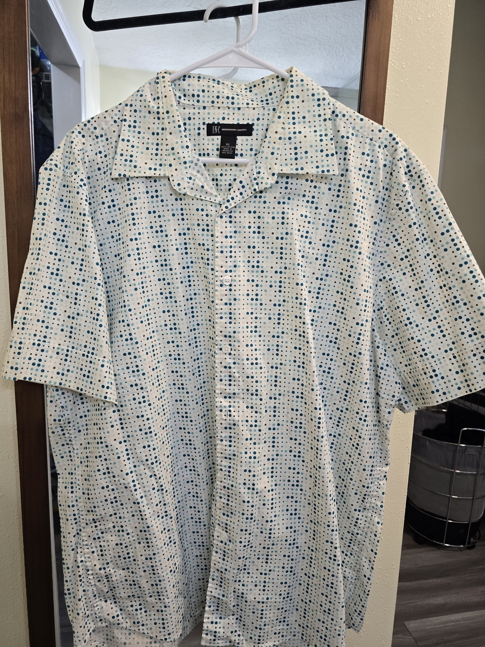 INC International Concepts Men's White Short-Sleeve Shirt with Blue Dot Print